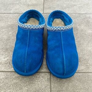 UGG Tasman Big Kid 6/W8 Blue Slipper